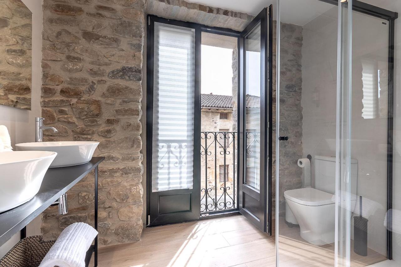 Baño con vistas al pueblo